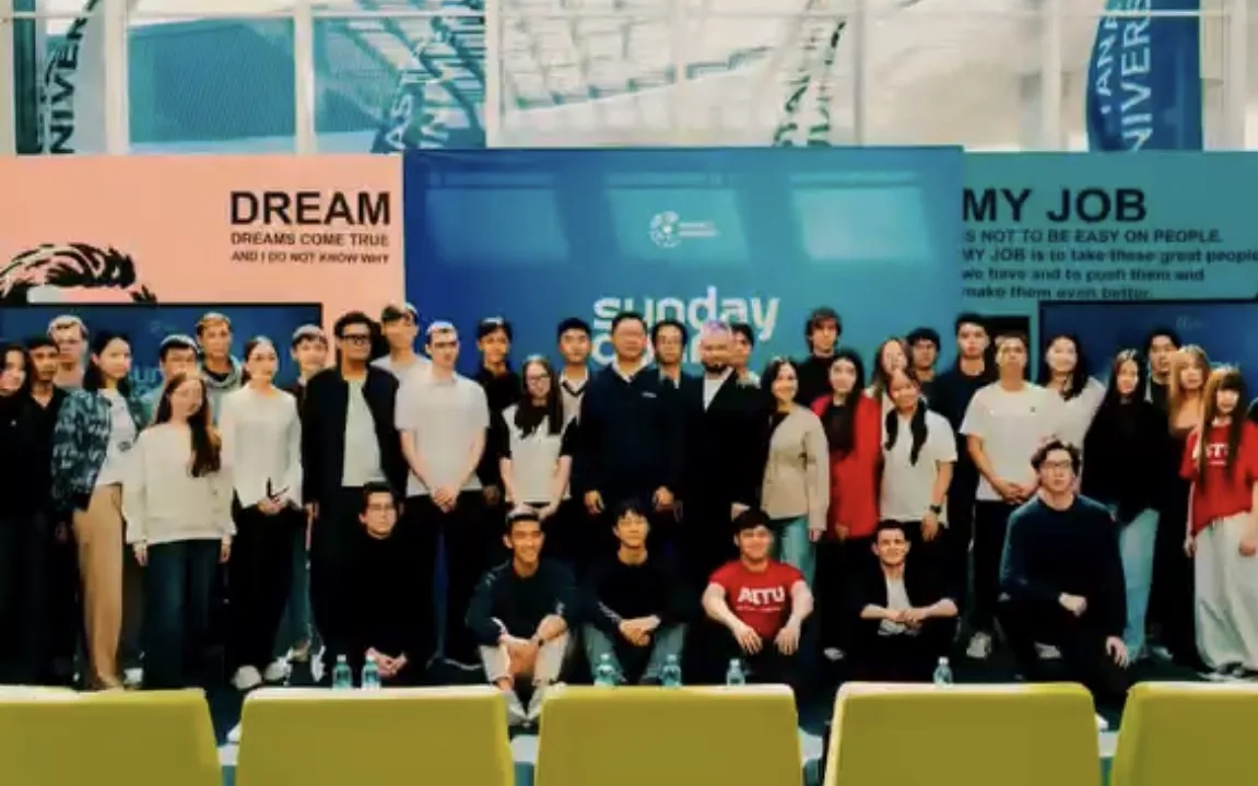 Общее фото участников Sunday Open в Astana IT University